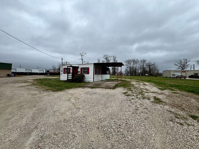 Foto del edificio - Commerical Rental