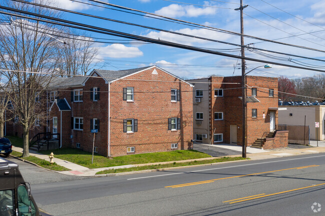 Building Photo - 601-605 Black Horse Pike