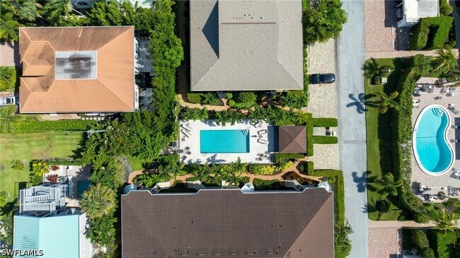Foto del edificio - 544 10th Ave S