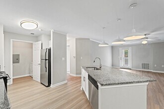 Building Photo - SomerHill Farms Apartments