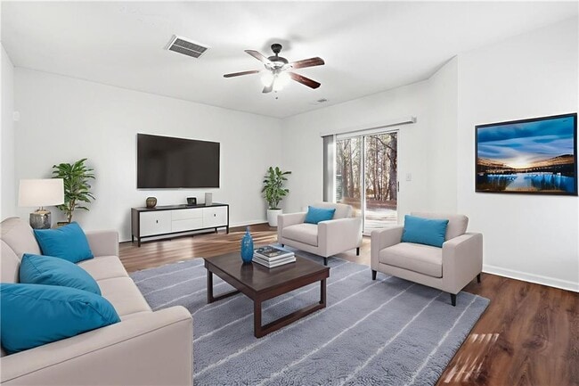 Foto del edificio - 2330 Bigwood Trail