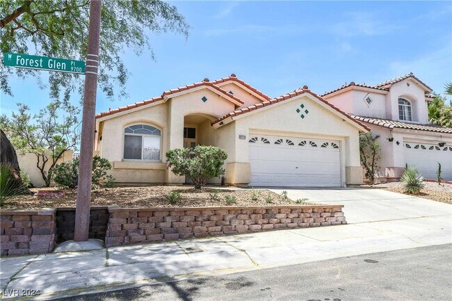 Foto del edificio - 9713 Forest Glen Pl