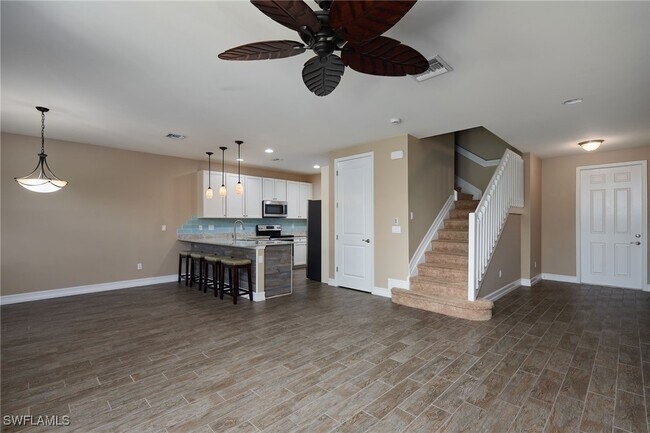 Building Photo - 15820 Portofino Springs Blvd