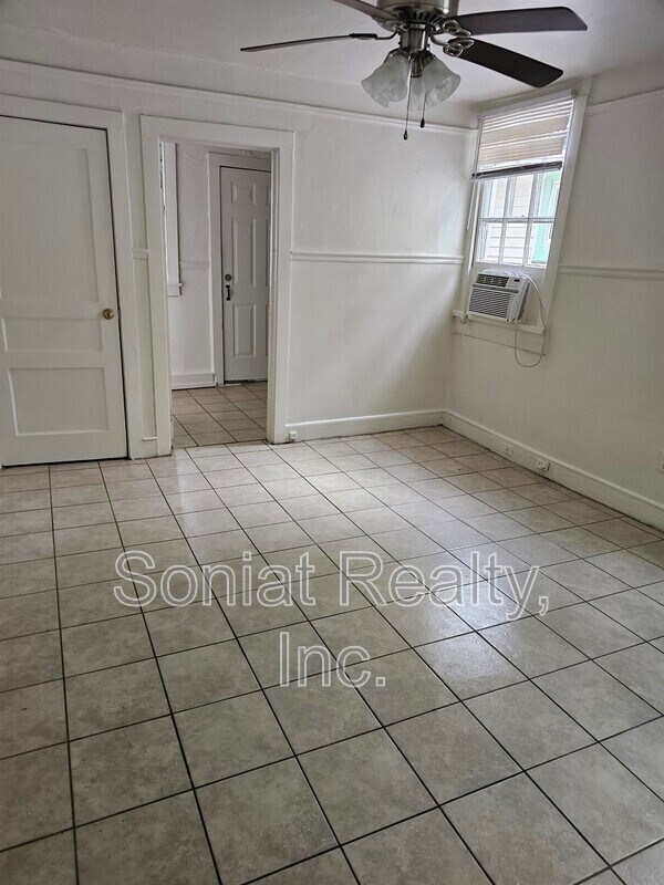 Building Photo - 4513 Baudin Street