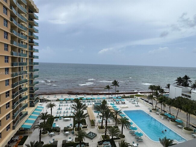 Building Photo - 2501 S Ocean Dr