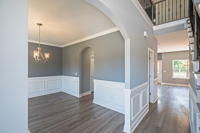 Foto del edificio - 281 Cypress Creek Dr NE