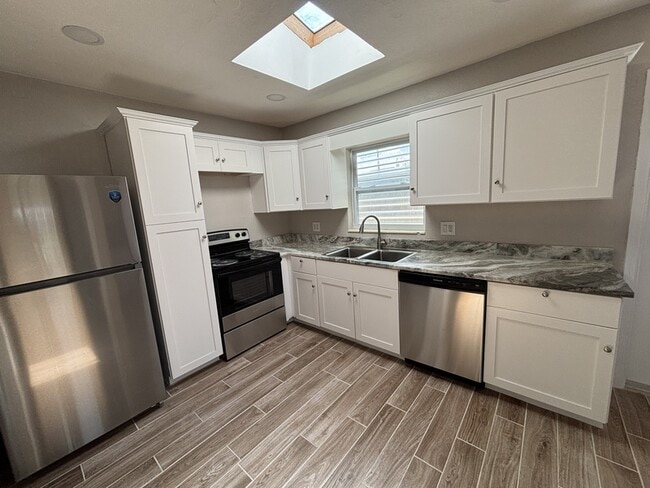 Building Photo - 4143 Conway Blvd