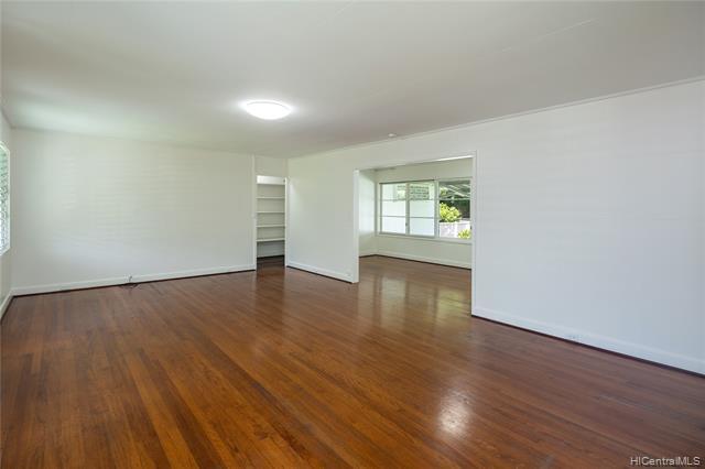 Building Photo - 2344 Nuuanu Ave