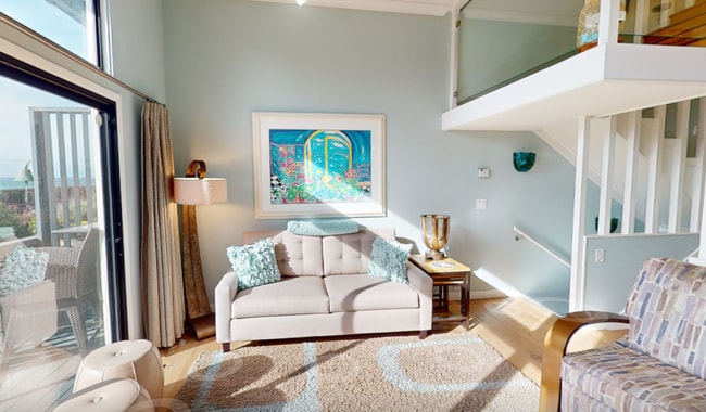 Building Photo - Sophisticated Beachfront Escape with Panoramic Ocean Views