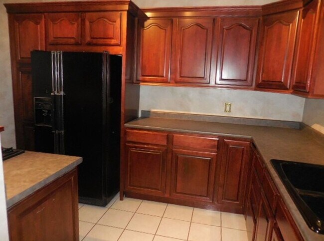 Foto del edificio - 120 W 10th St