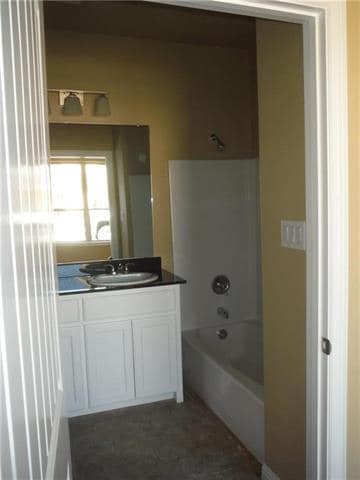Building Photo - 401 Godley Ave
