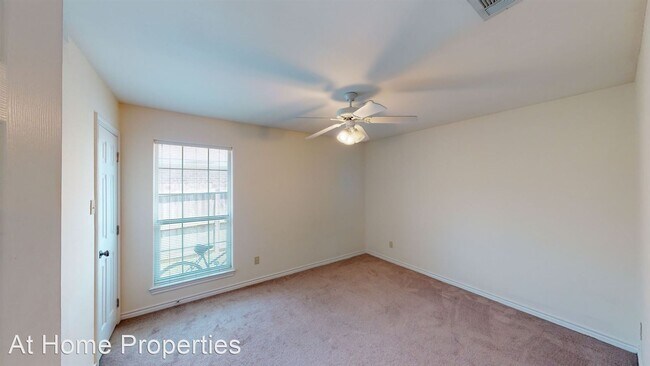 Building Photo - 3 br, 3 bath House - 1007 Sun Meadow Court