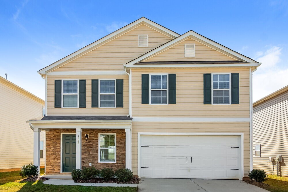Foto principal - 1933 Eastway Dr