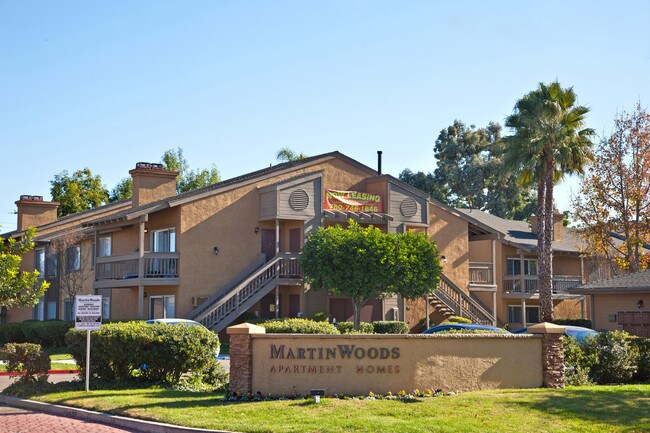 Foto principal - Martin Woods Apartment Homes