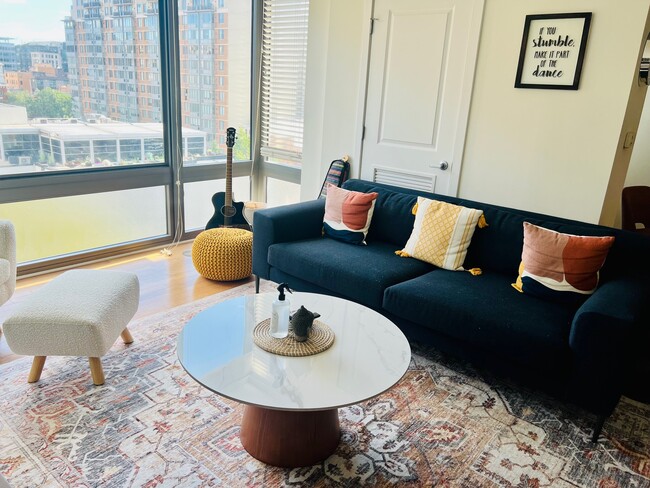 Building Photo - 475 K St NW