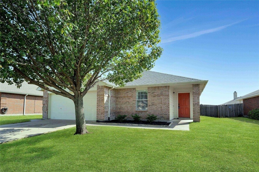 Foto principal - 716 Preston Dr