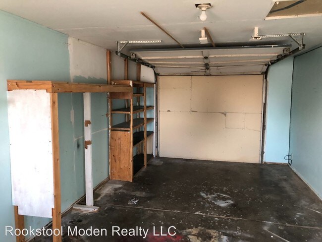 Building Photo - 2 br, 1 bath House - 60808 A Hwy 140 E