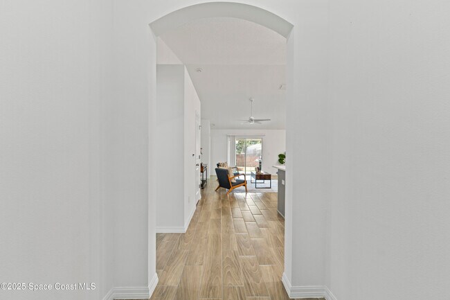 Foto del edificio - 1938 Jupiter Blvd SW