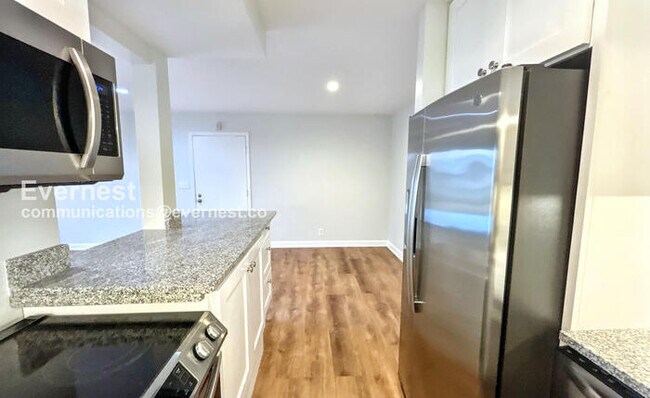 Foto del edificio - 21 Vaughns Gap Rd