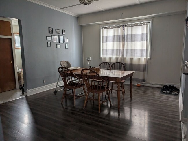 Foto del edificio - 483 S Franklin St