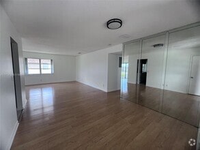 Building Photo - 2430 SW 81st Ave