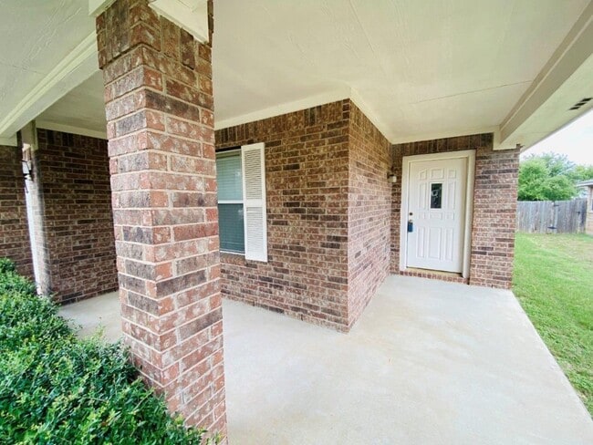 Building Photo - 207 Golden Gate Dr