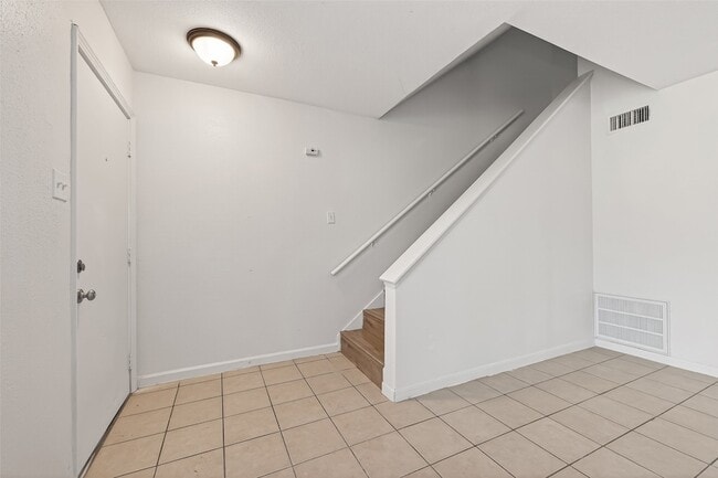 Photo - 12519 Ashford Meadow Drive Unit B Apartment