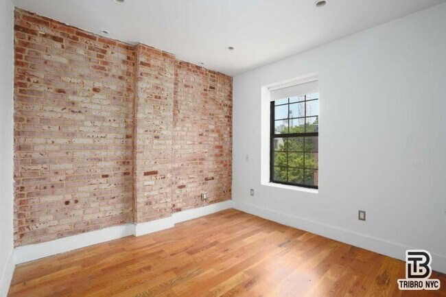 Building Photo - 3 bedroom in Brooklyn NY 11217