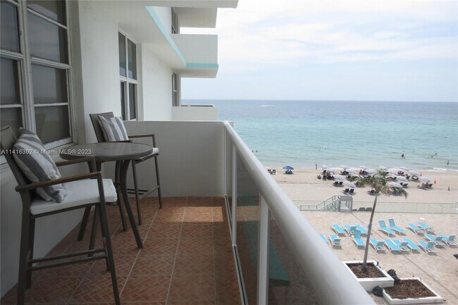 Building Photo - 3725 S Ocean Dr