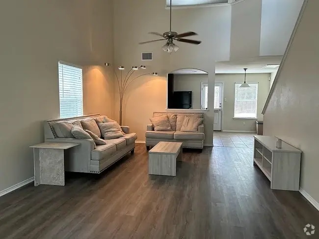 Building Photo - 6009 Adair Dr