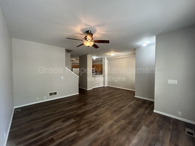 Foto del edificio - 9758 Laredo St.