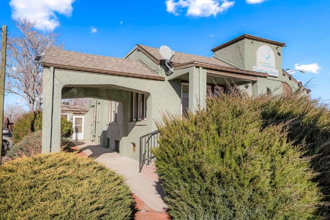 Foto del edificio - Updated 1 bed with flex space and yard