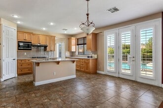 Building Photo - 1813 Country Meadows Dr