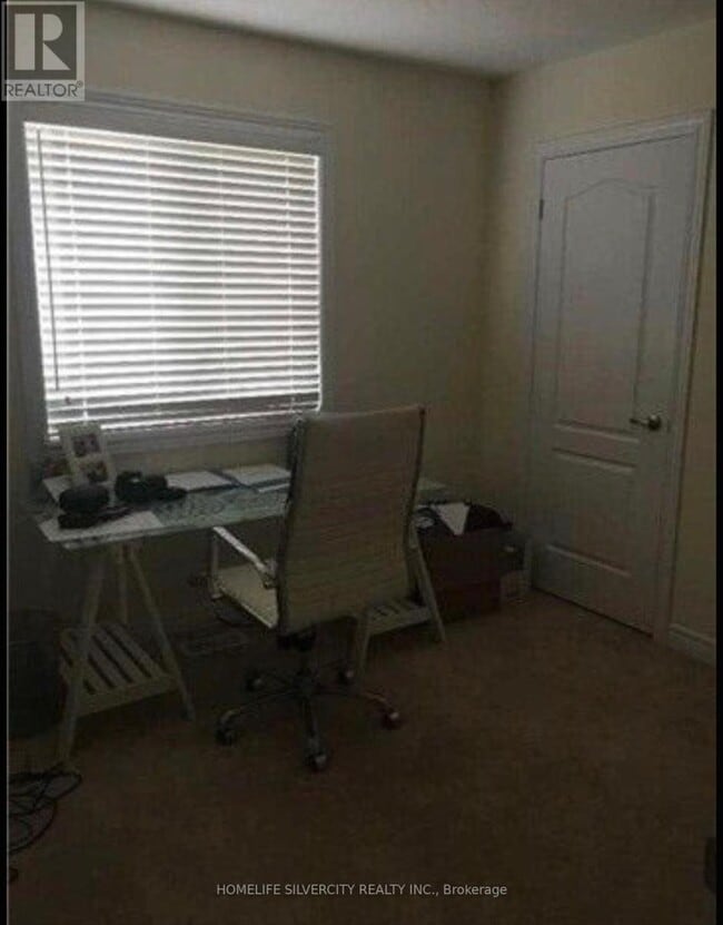 Photo du bâtiment - 52 Lanark Cir