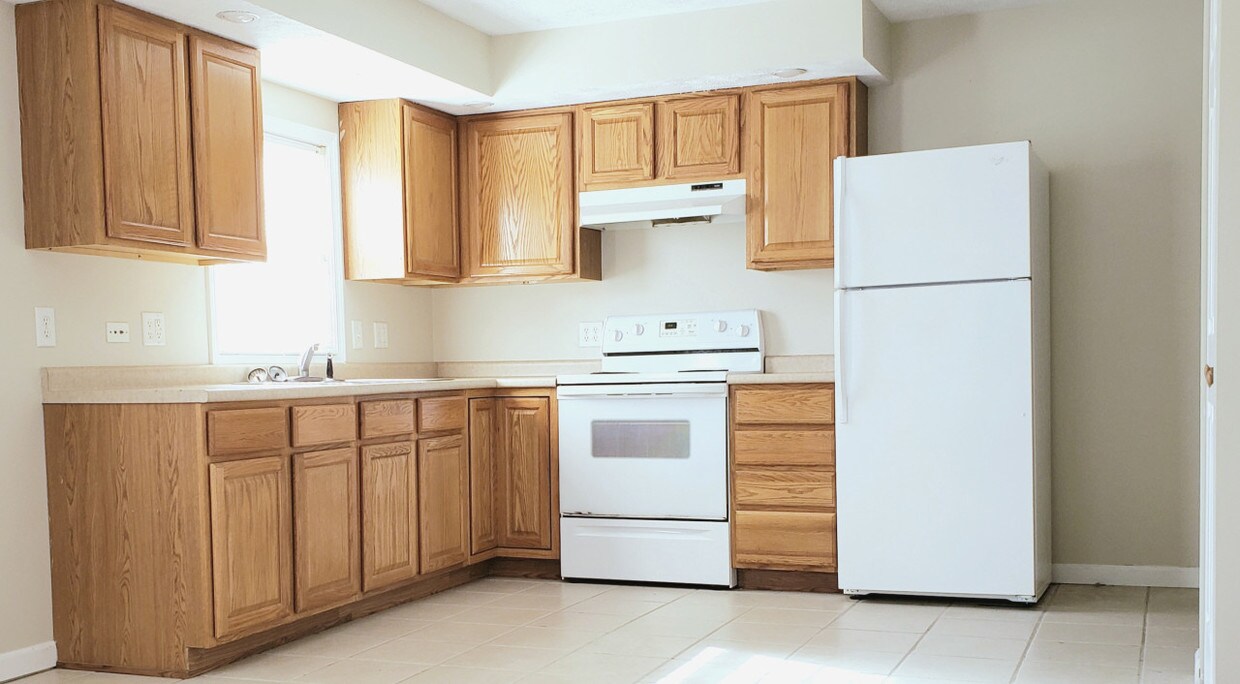 Building Photo - 327 S Courtland Apt.