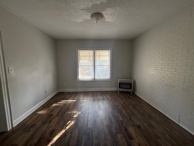 Foto del edificio - 337 5th Ave W