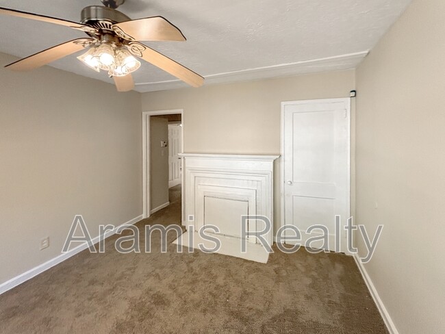 Foto del edificio - 418 Allgood Rd NE