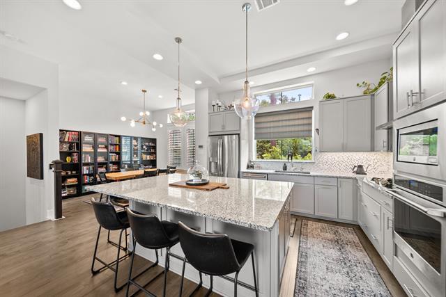 Foto del edificio - 1844 Stevens Bluff Ln