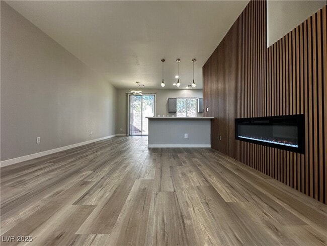 Building Photo - 2649 Heathrow St