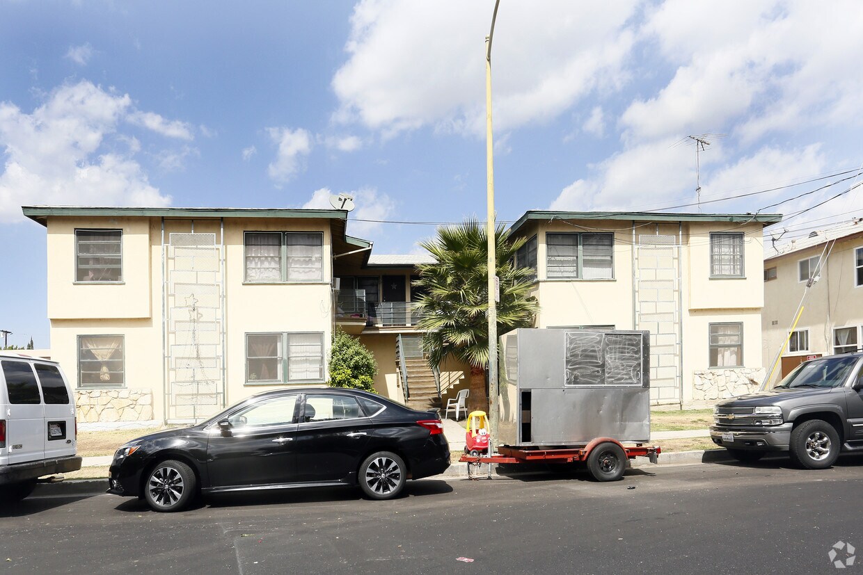 Building Photo - 20633 Hartland St