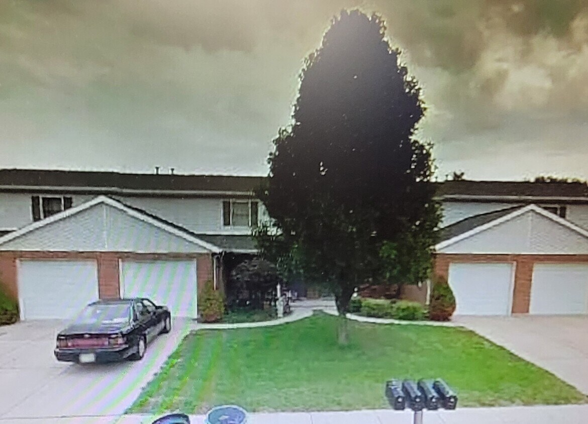 Primary Photo - 125 Heather Rd