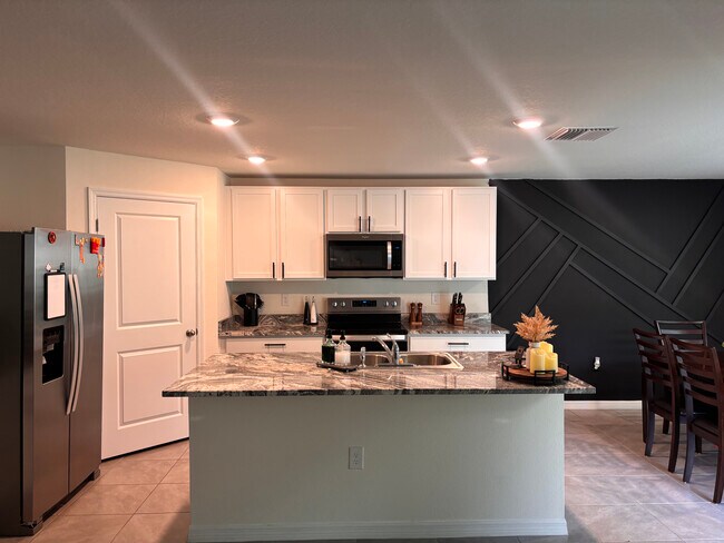 Building Photo - 37493 Sharks Eye Ln