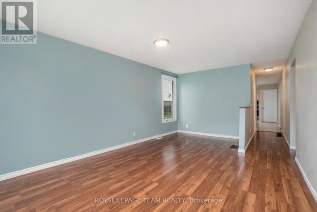 Building Photo - 628 Hochelaga St