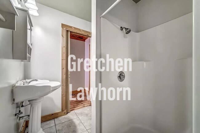 Bathroom - 134 Greenville St
