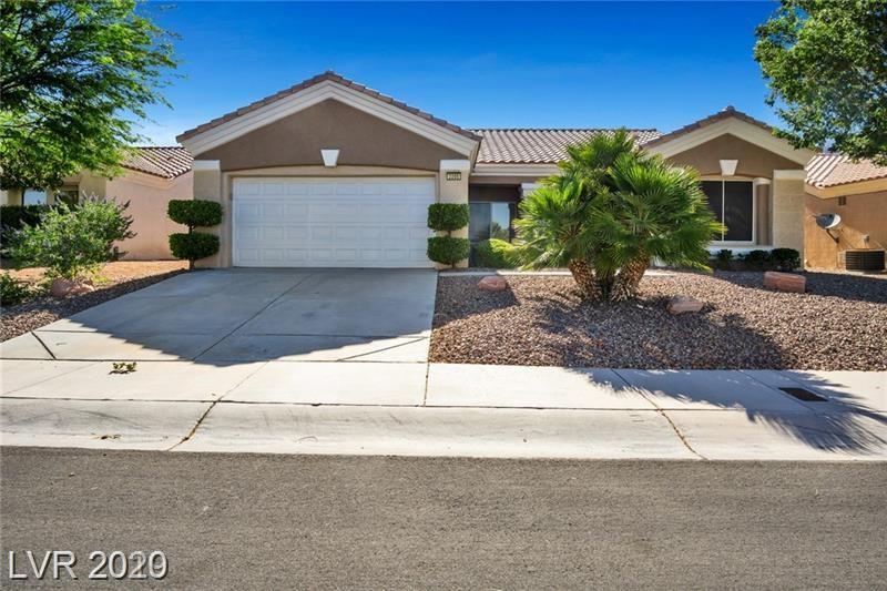 Foto principal - 2205 Sun Cliffs St