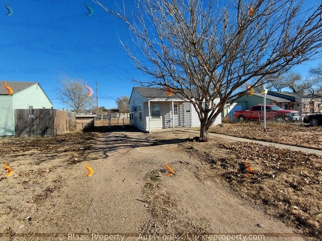 Building Photo - Fully Renovated Home with Spacious Yard – Move-In Ready!