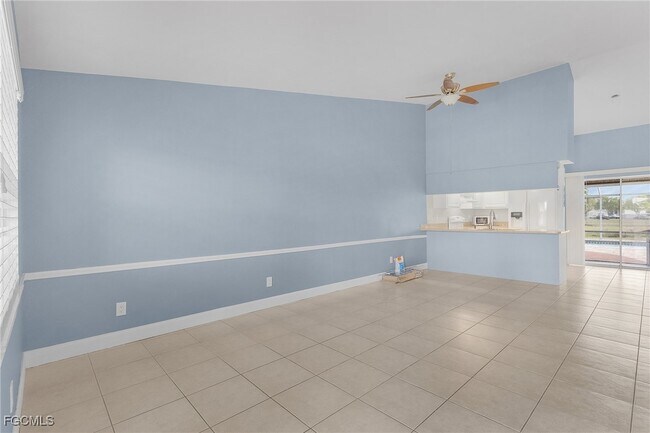 Foto del edificio - 930 SW 37th Ln