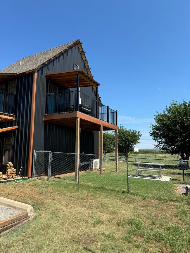 Foto del edificio - 501 Oak Ave