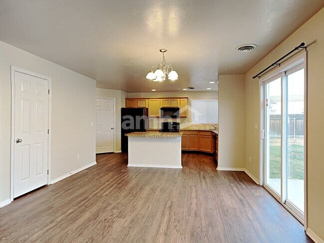 Foto del edificio - 220 Archer Rd