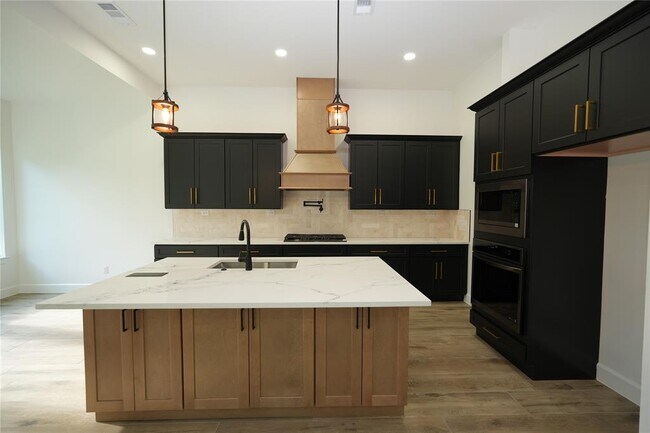 Foto del edificio - 34119 Conroe Huffsmith Rd